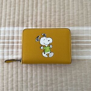 Coach Snoopy Yellow Wallet